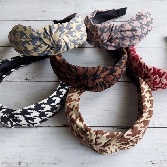 Jacqueline Houndstooth Headband - Picture 4 of 5